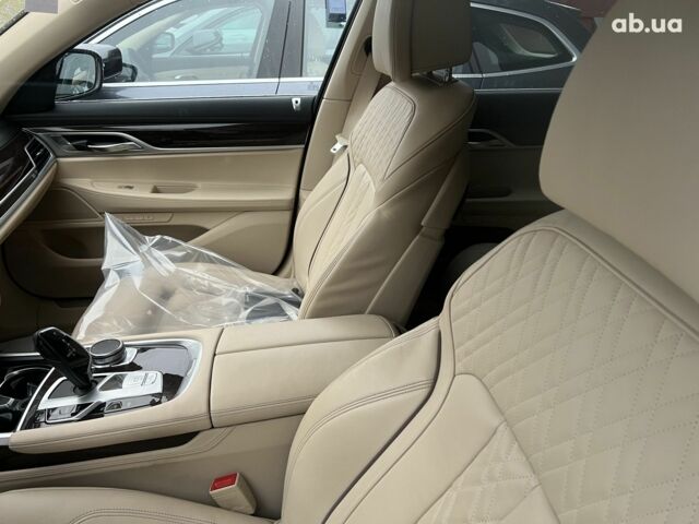 БМВ 7 Серия, объемом двигателя 4.4 л и пробегом 13 тыс. км за 98681 $, фото 30 на Automoto.ua