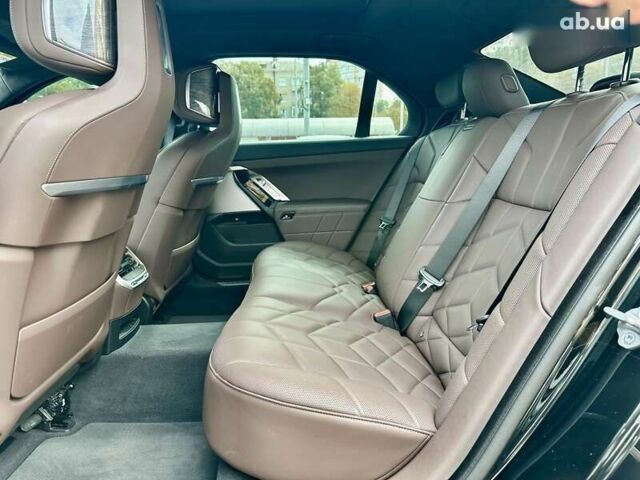 БМВ 7 Серия, объемом двигателя 3 л и пробегом 10 тыс. км за 129999 $, фото 21 на Automoto.ua
