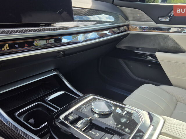 БМВ 7 Серия 2025 в Днепре (Днепропетровске) на Automoto.ua БМВ 7 Серия, объемом двигателя 3 л и пробегом 0 тыс. км за 235859 $, фото 13 на Automoto.ua