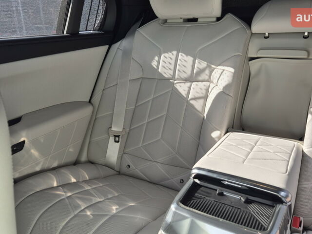 БМВ 7 Серия 2025 в Днепре (Днепропетровске) на Automoto.ua БМВ 7 Серия, объемом двигателя 3 л и пробегом 0 тыс. км за 235859 $, фото 17 на Automoto.ua