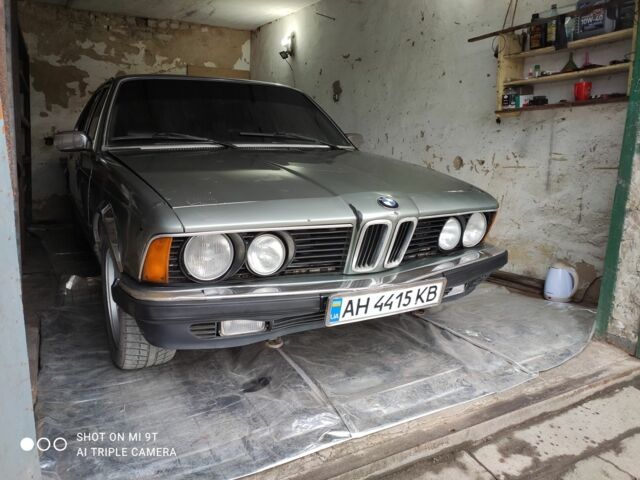 Серый БМВ 7 Серия, объемом двигателя 2.8 л и пробегом 14 тыс. км за 2500 $, фото 3 на Automoto.ua