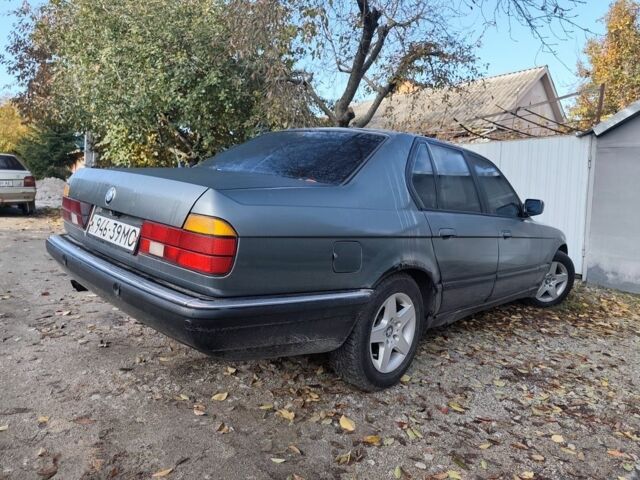 Сірий БМВ 7 Серія, об'ємом двигуна 3 л та пробігом 300 тис. км за 2500 $, фото 3 на Automoto.ua