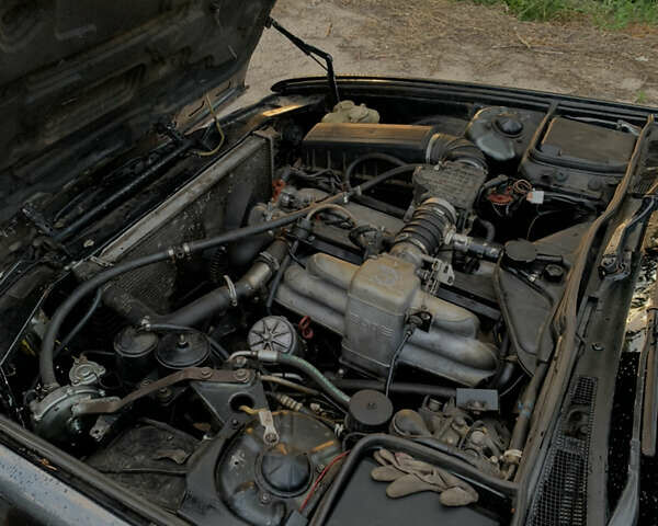 Серый БМВ 7 Серия, объемом двигателя 3 л и пробегом 357 тыс. км за 2500 $, фото 10 на Automoto.ua