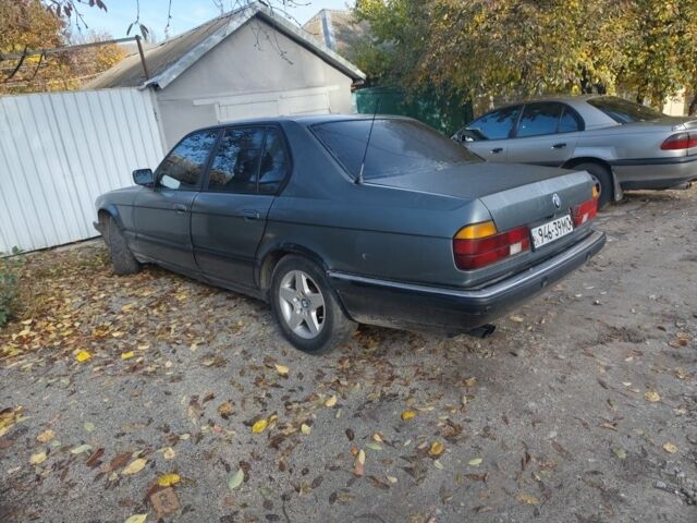 Сірий БМВ 7 Серія, об'ємом двигуна 3 л та пробігом 300 тис. км за 2500 $, фото 2 на Automoto.ua