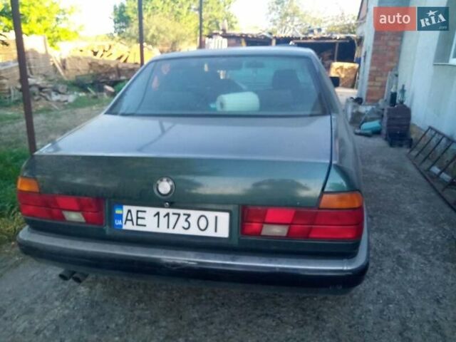 Серый БМВ 7 Серия, объемом двигателя 3 л и пробегом 360 тыс. км за 2000 $, фото 1 на Automoto.ua