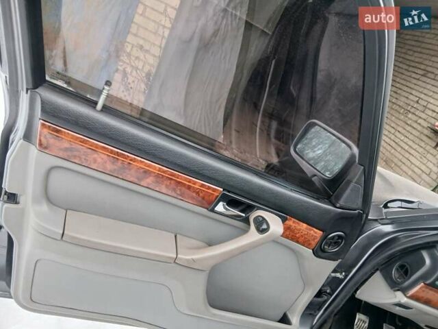 Сірий БМВ 7 Серія, об'ємом двигуна 3.5 л та пробігом 2 тис. км за 4500 $, фото 6 на Automoto.ua