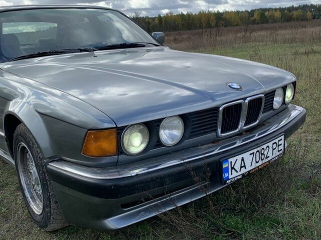 Серый БМВ 7 Серия, объемом двигателя 3.5 л и пробегом 280 тыс. км за 2200 $, фото 7 на Automoto.ua