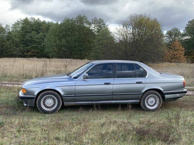 Серый БМВ 7 Серия, объемом двигателя 3.5 л и пробегом 280 тыс. км за 2200 $, фото 3 на Automoto.ua