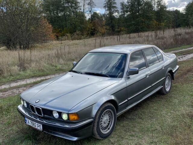 Серый БМВ 7 Серия, объемом двигателя 3.5 л и пробегом 280 тыс. км за 2200 $, фото 6 на Automoto.ua