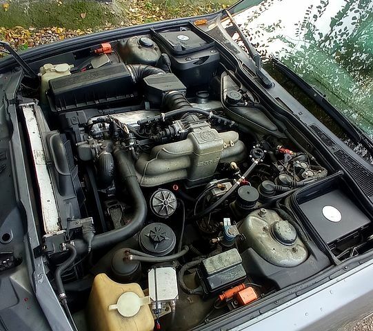 Серый БМВ 7 Серия, объемом двигателя 3.5 л и пробегом 300 тыс. км за 1500 $, фото 8 на Automoto.ua