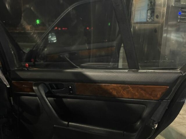 Серый БМВ 7 Серия, объемом двигателя 3 л и пробегом 777 тыс. км за 1800 $, фото 10 на Automoto.ua