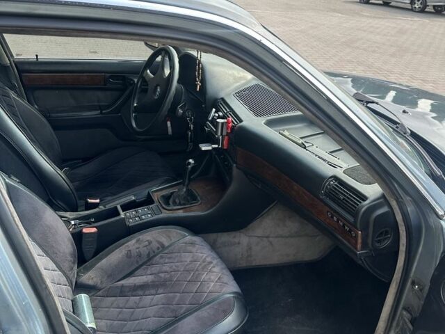 Серый БМВ 7 Серия, объемом двигателя 3 л и пробегом 500 тыс. км за 2599 $, фото 9 на Automoto.ua