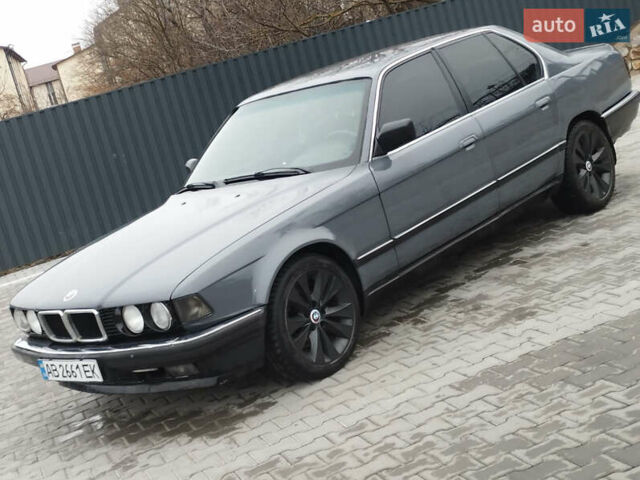 Серый БМВ 7 Серия, объемом двигателя 3 л и пробегом 300 тыс. км за 3349 $, фото 1 на Automoto.ua