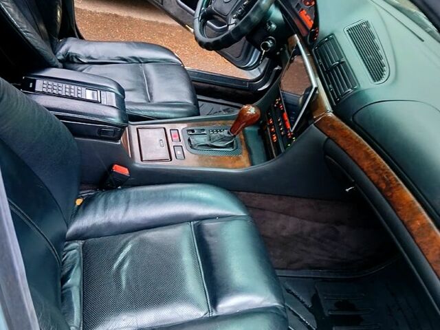 Серый БМВ 7 Серия, объемом двигателя 4 л и пробегом 360 тыс. км за 3800 $, фото 10 на Automoto.ua
