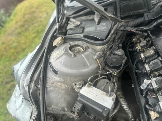 Серый БМВ 7 Серия, объемом двигателя 2.8 л и пробегом 1 тыс. км за 1650 $, фото 6 на Automoto.ua