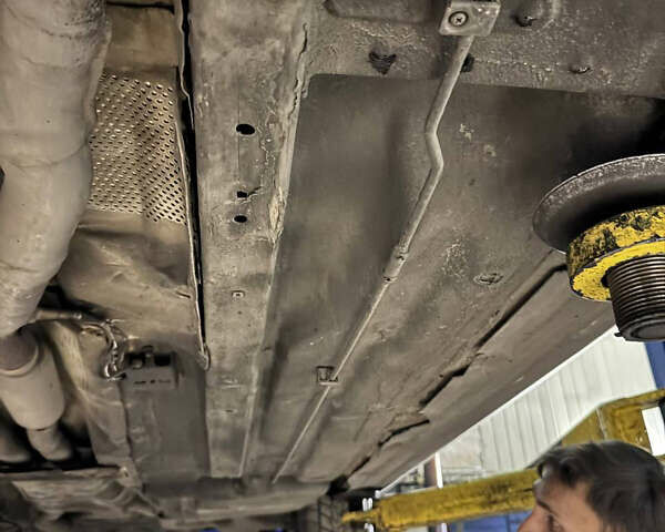 Серый БМВ 7 Серия, объемом двигателя 3 л и пробегом 420 тыс. км за 4999 $, фото 17 на Automoto.ua