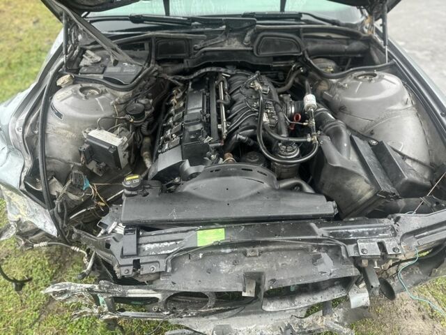 Серый БМВ 7 Серия, объемом двигателя 2.8 л и пробегом 1 тыс. км за 1650 $, фото 7 на Automoto.ua