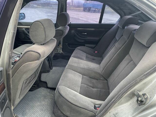 Сірий БМВ 7 Серія, об'ємом двигуна 2.8 л та пробігом 227 тис. км за 2500 $, фото 5 на Automoto.ua