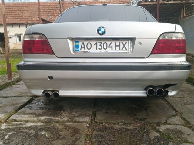 Серый БМВ 7 Серия, объемом двигателя 3.5 л и пробегом 300 тыс. км за 3500 $, фото 5 на Automoto.ua