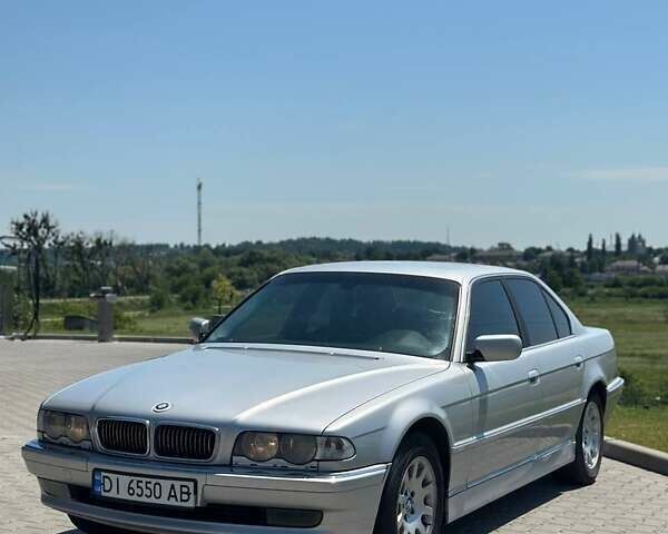 Серый БМВ 7 Серия, объемом двигателя 2.79 л и пробегом 350 тыс. км за 2999 $, фото 1 на Automoto.ua