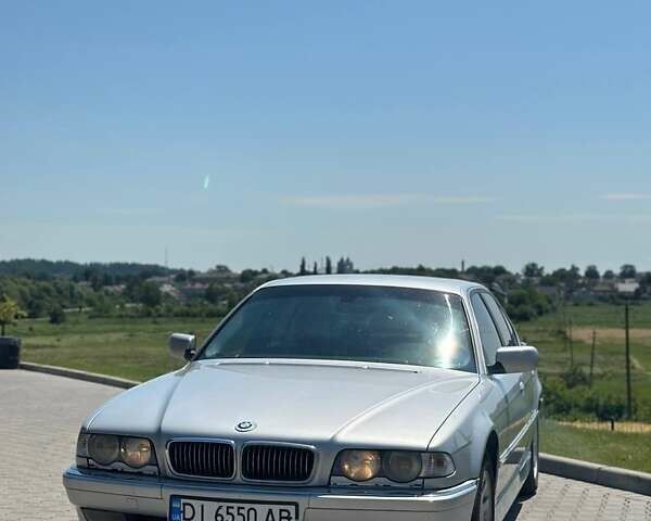 Серый БМВ 7 Серия, объемом двигателя 2.79 л и пробегом 350 тыс. км за 2999 $, фото 3 на Automoto.ua