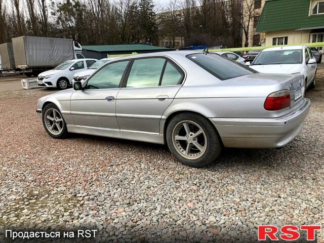 Серый БМВ 7 Серия, объемом двигателя 3.5 л и пробегом 287 тыс. км за 3000 $, фото 5 на Automoto.ua