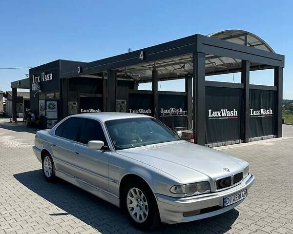 Серый БМВ 7 Серия, объемом двигателя 2.79 л и пробегом 350 тыс. км за 2999 $, фото 15 на Automoto.ua