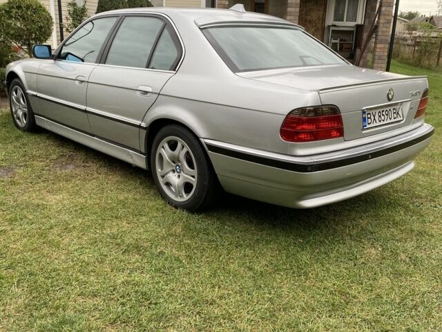 Серый БМВ 7 Серия, объемом двигателя 4.4 л и пробегом 362 тыс. км за 3800 $, фото 3 на Automoto.ua