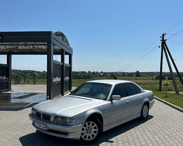 Серый БМВ 7 Серия, объемом двигателя 2.79 л и пробегом 350 тыс. км за 2999 $, фото 19 на Automoto.ua