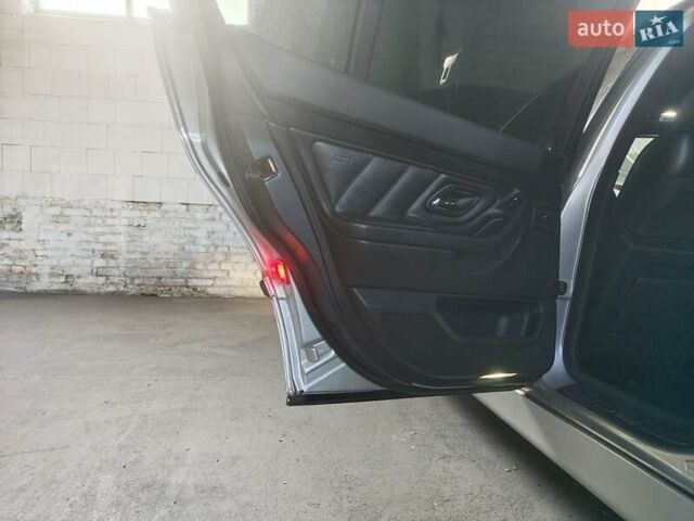 Сірий БМВ 7 Серія, об'ємом двигуна 3.5 л та пробігом 401 тис. км за 13000 $, фото 18 на Automoto.ua