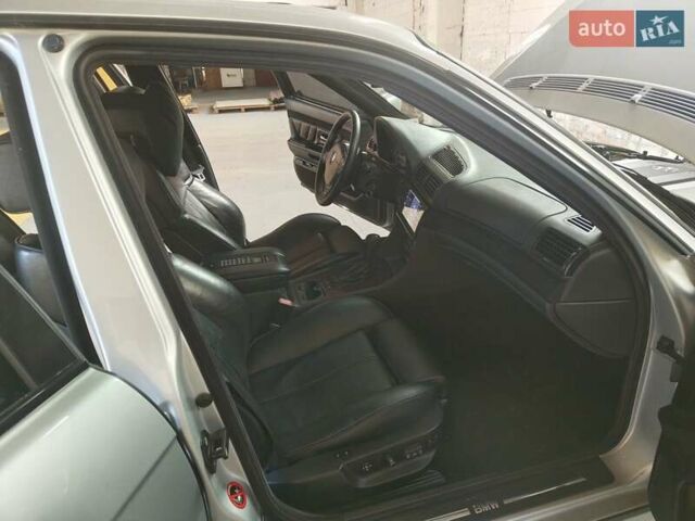 Сірий БМВ 7 Серія, об'ємом двигуна 3.5 л та пробігом 401 тис. км за 13000 $, фото 40 на Automoto.ua