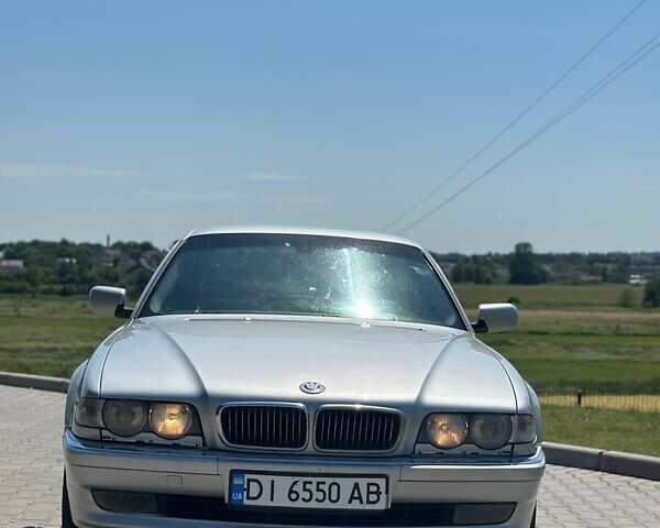 Серый БМВ 7 Серия, объемом двигателя 2.79 л и пробегом 350 тыс. км за 2999 $, фото 4 на Automoto.ua