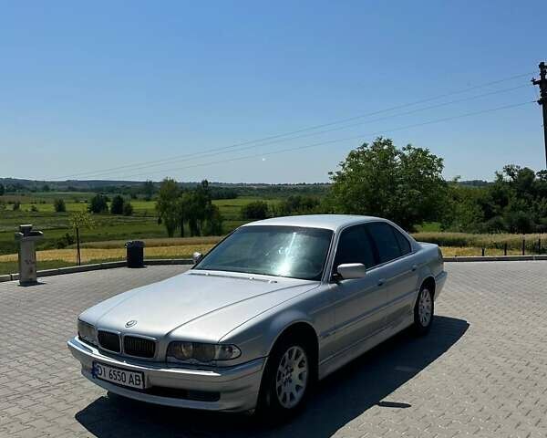Серый БМВ 7 Серия, объемом двигателя 2.79 л и пробегом 350 тыс. км за 2999 $, фото 12 на Automoto.ua
