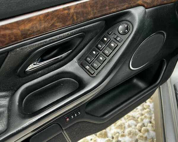 Серый БМВ 7 Серия, объемом двигателя 3 л и пробегом 400 тыс. км за 6999 $, фото 10 на Automoto.ua