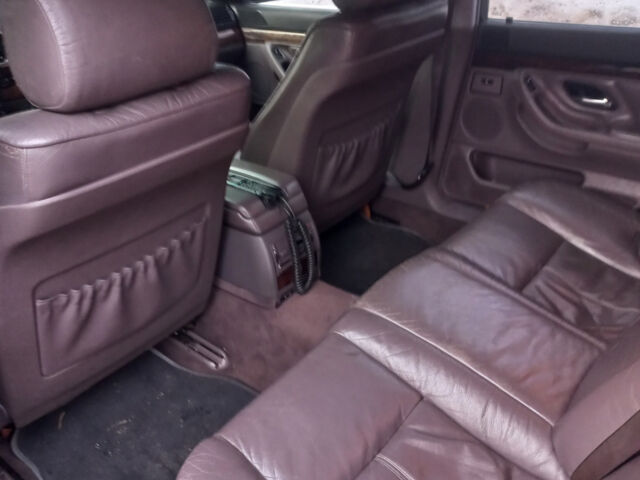 Сірий БМВ 7 Серія, об'ємом двигуна 3 л та пробігом 450 тис. км за 8200 $, фото 10 на Automoto.ua