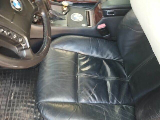 Серый БМВ 7 Серия, объемом двигателя 0 л и пробегом 400 тыс. км за 10000 $, фото 3 на Automoto.ua