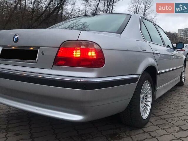 Сірий БМВ 7 Серія, об'ємом двигуна 3.5 л та пробігом 415 тис. км за 6500 $, фото 3 на Automoto.ua