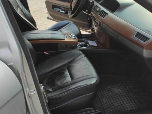 Сірий БМВ 7 Серія, об'ємом двигуна 3.6 л та пробігом 240 тис. км за 6000 $, фото 3 на Automoto.ua