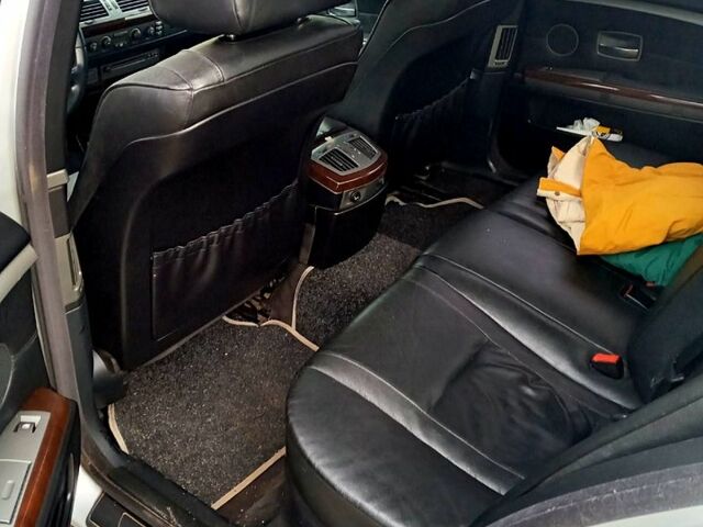 Серый БМВ 7 Серия, объемом двигателя 3 л и пробегом 550 тыс. км за 7800 $, фото 13 на Automoto.ua
