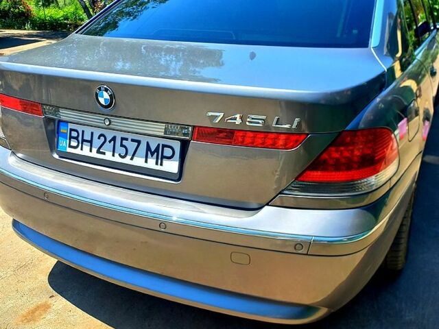 Серый БМВ 7 Серия, объемом двигателя 4.4 л и пробегом 228 тыс. км за 7300 $, фото 1 на Automoto.ua