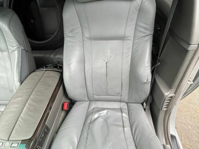 Серый БМВ 7 Серия, объемом двигателя 4.4 л и пробегом 392 тыс. км за 4550 $, фото 9 на Automoto.ua