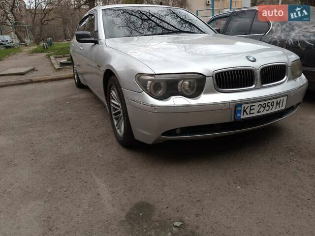 Серый БМВ 7 Серия, объемом двигателя 4.4 л и пробегом 250 тыс. км за 3500 $, фото 1 на Automoto.ua