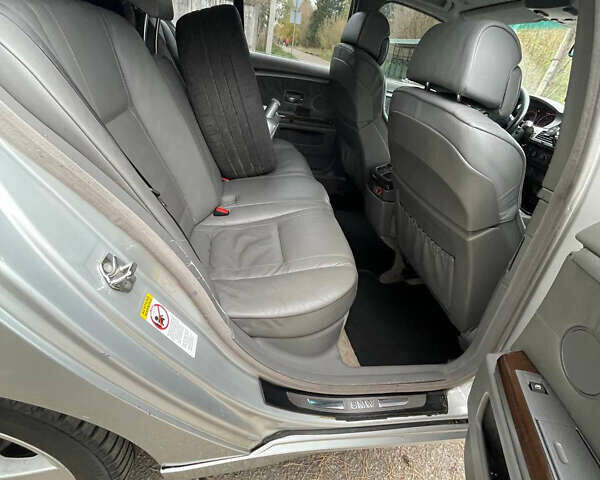 БМВ 7 Серія 2002 у Борисполе на Automoto.ua Сірий БМВ 7 Серія, об'ємом двигуна 4.4 л та пробігом 390 тис. км за 4850 $, фото 5 на Automoto.ua