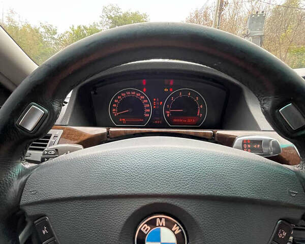 БМВ 7 Серія 2002 у Борисполе на Automoto.ua Сірий БМВ 7 Серія, об'ємом двигуна 4.4 л та пробігом 390 тис. км за 4850 $, фото 11 на Automoto.ua