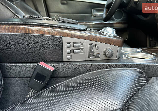 Серый БМВ 7 Серия, объемом двигателя 3.5 л и пробегом 315 тыс. км за 5500 $, фото 22 на Automoto.ua