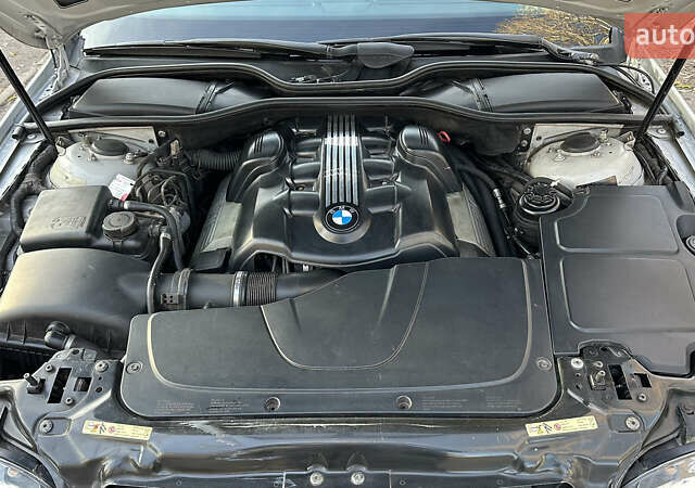 Серый БМВ 7 Серия, объемом двигателя 3.5 л и пробегом 315 тыс. км за 5500 $, фото 1 на Automoto.ua