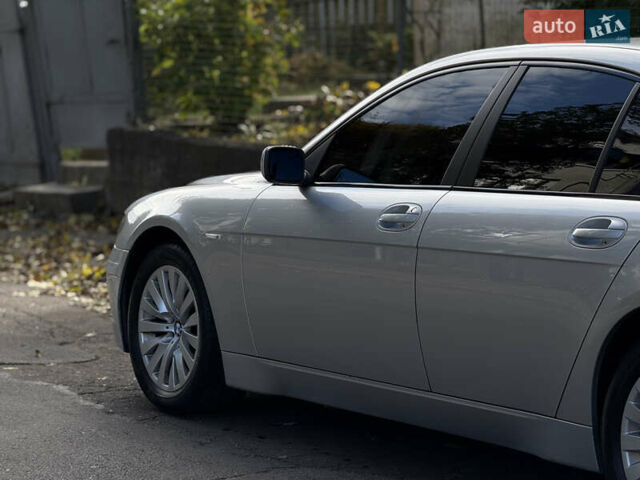 Серый БМВ 7 Серия, объемом двигателя 2.99 л и пробегом 330 тыс. км за 7600 $, фото 5 на Automoto.ua