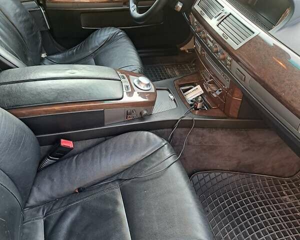 Серый БМВ 7 Серия, объемом двигателя 2.99 л и пробегом 397 тыс. км за 6800 $, фото 7 на Automoto.ua