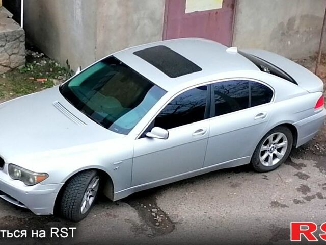 Серый БМВ 7 Серия, объемом двигателя 4.4 л и пробегом 210 тыс. км за 7500 $, фото 5 на Automoto.ua