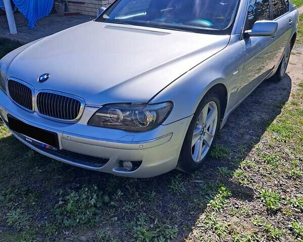 Серый БМВ 7 Серия, объемом двигателя 2.99 л и пробегом 397 тыс. км за 6800 $, фото 2 на Automoto.ua